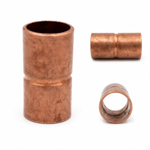 Luva de Cobre 3/8 x 1/32 AB Artefatos do Brasil para união reta de tubulações de cobre em sistemas de climatização e refrigeração, disponível na Grupo Smart Rio.